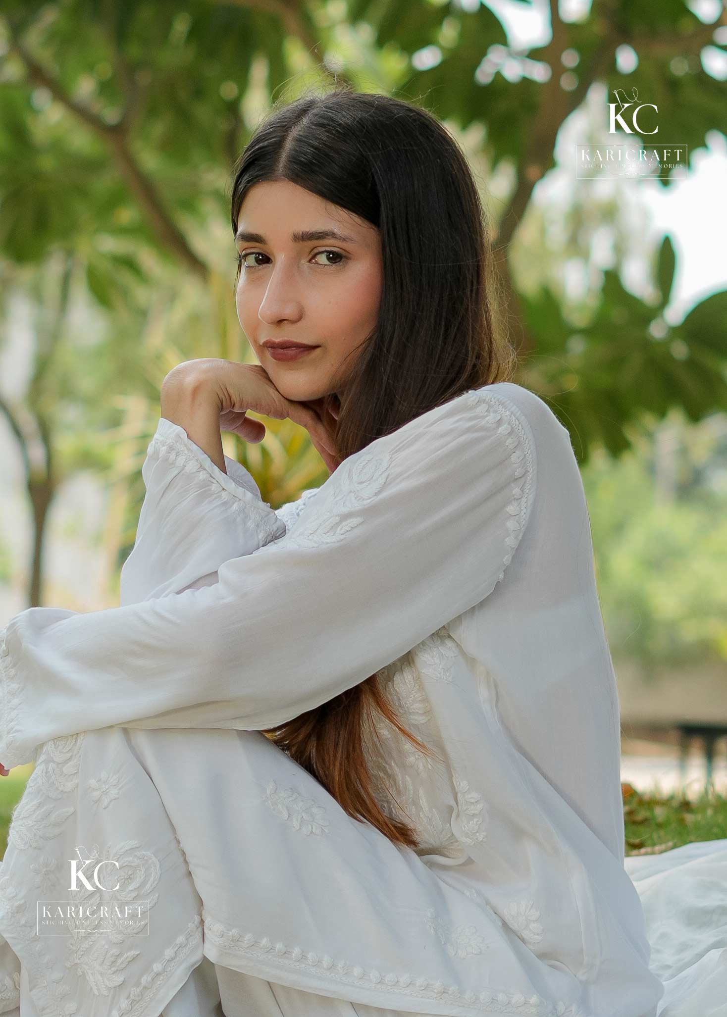 Custom color options available for modal Chikankari kurta